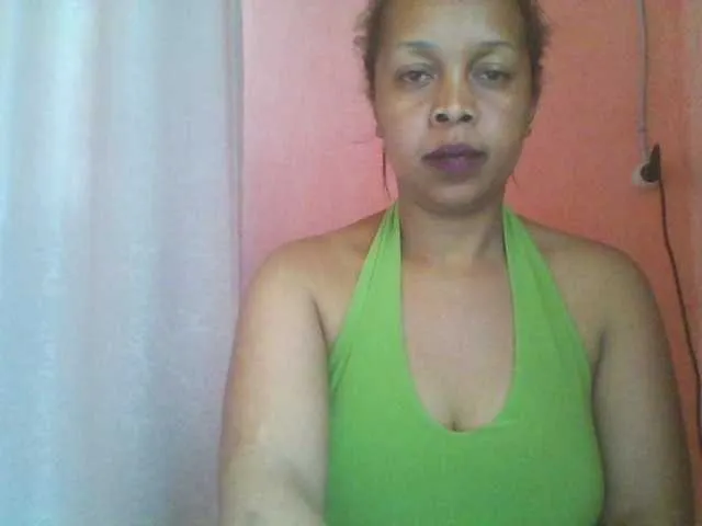 Live sex webcam photo for big-ass-sexy #264257269