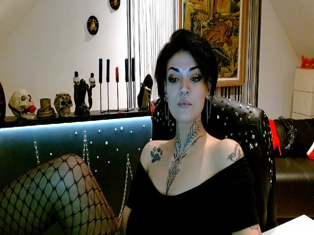 Live sex webcam photo for DaemonInk #259477720