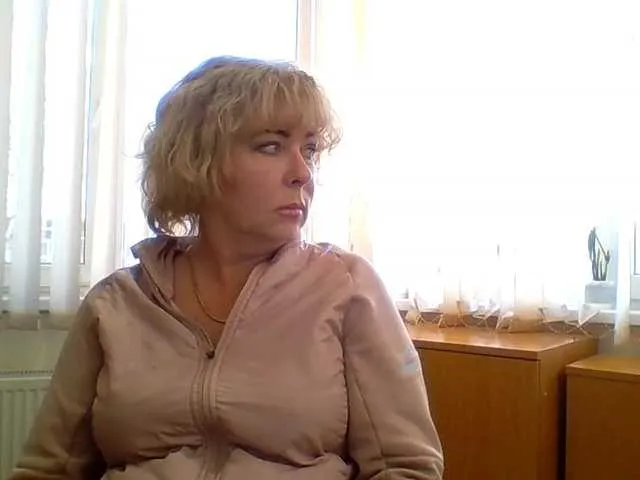 Live sex webcam photo for Luiziana111 #241348941