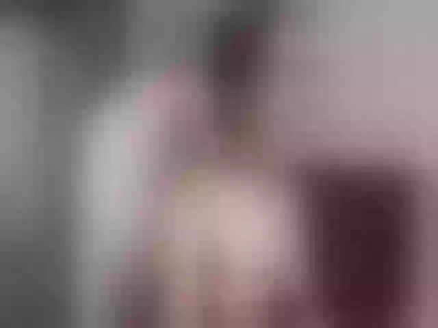 Live sex webcam photo for Sun_kissed1 #255798493
