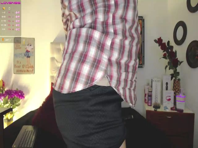 Live sex webcam photo for Summynov #264878861