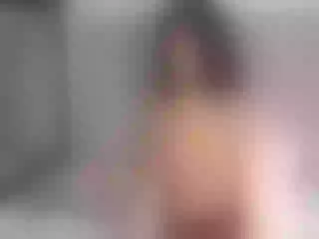 Live sex webcam photo for EbonyGolds #252417365