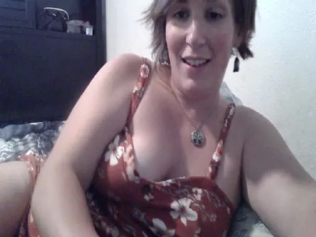Live sex webcam photo for AngiePolerina #253145103