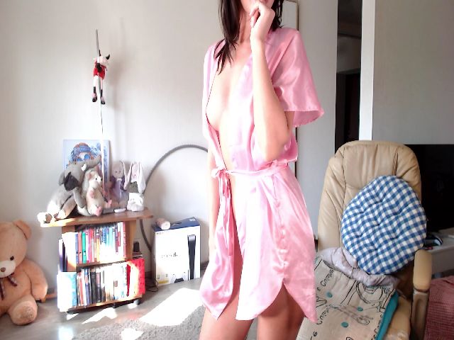 Live sex webcam photo for HoneyIAmHome #259826459