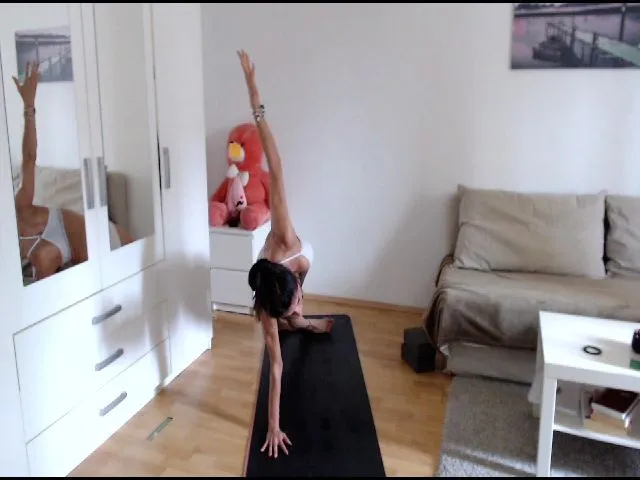 Live sex webcam photo for AyshaHappy #255617216