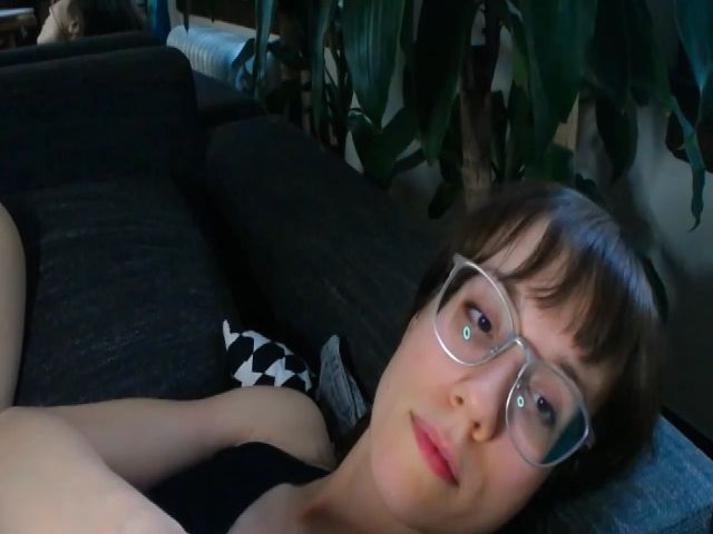 Live sex webcam photo for MinnieMoralia #255780653