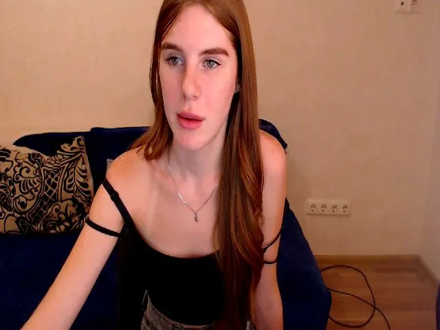 Live sex webcam photo for Vesnyshka #264446794