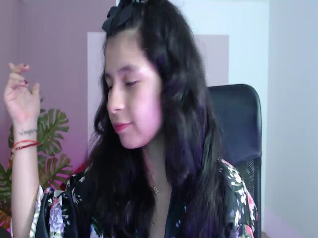 Live sex webcam photo for Wanda_3 #260053193