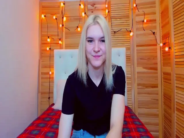 Live sex webcam photo for MarliTes #256112577