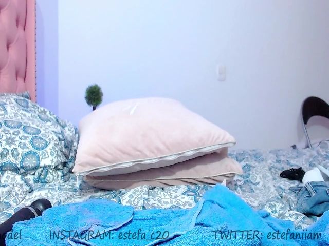 Live sex webcam photo for Esstefania #263788374