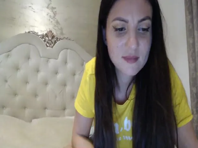 Live sex webcam photo for CutePaw_S #253245644