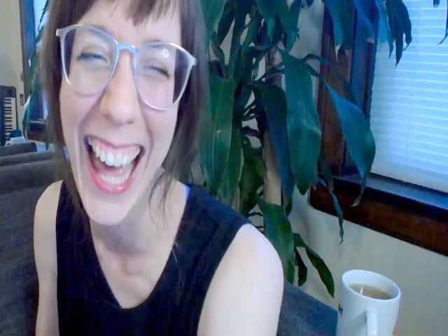 Live sex webcam photo for MinnieMoralia #255197321