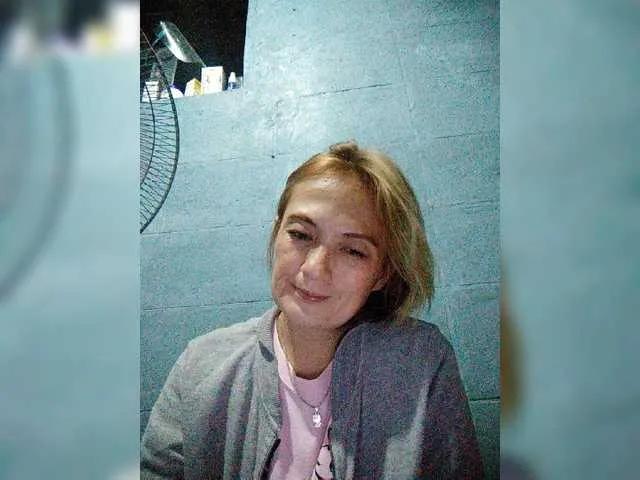 Live sex webcam photo for angelica1625 #256014327
