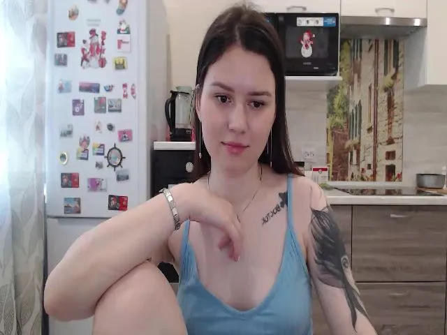 Live sex webcam photo for WonderXGirlXX #252476956