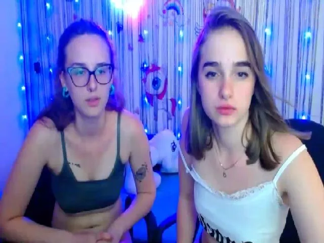 Live sex webcam photo for Kristi_Dook #253387896