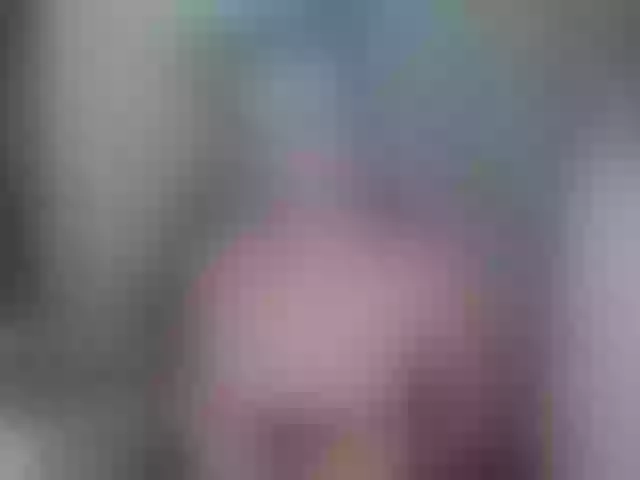 Live sex webcam photo for CreamMeow #265375371