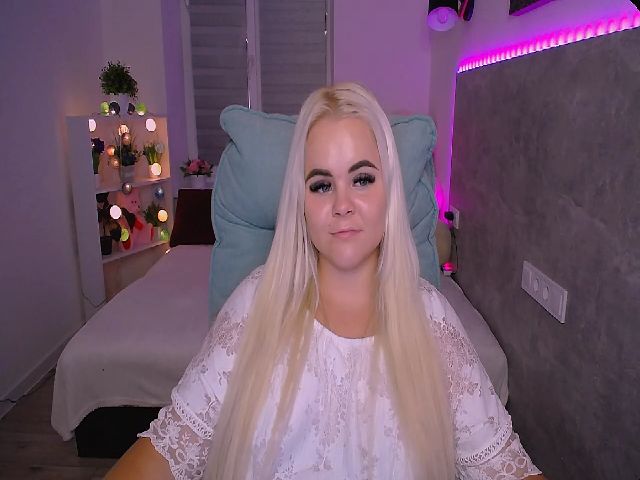 Live sex webcam photo for Jenni__fer #255171750