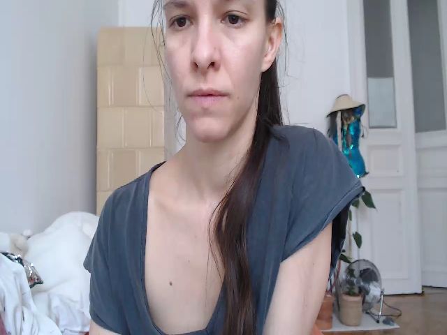 Live sex webcam photo for PetitePinkie #255069737