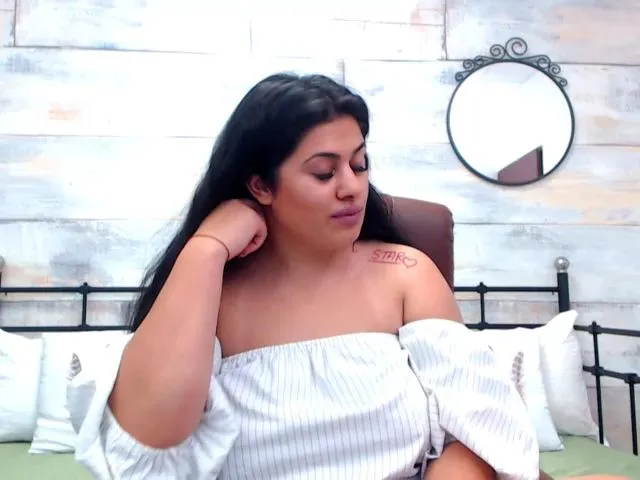 Live sex webcam photo for HeidiCutie #253019316