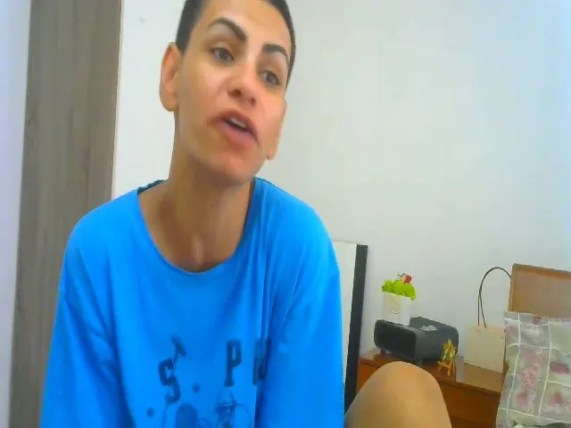 Live sex webcam photo for SONYABRUNETTE #264101193