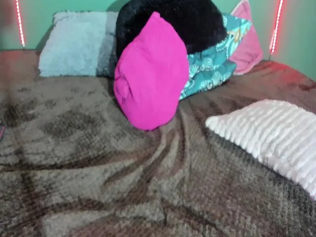 Live sex webcam photo for Burning_kitty #253254458