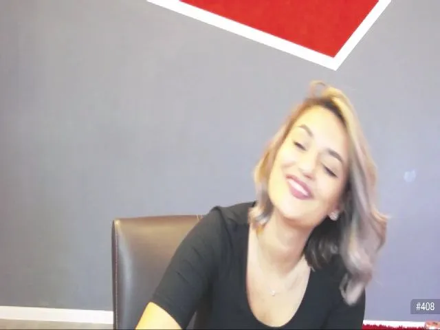 Live sex webcam photo for SecretAmber #254499590