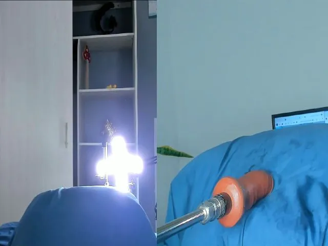 Live sex webcam photo for Sweetgoddess2 #252298271