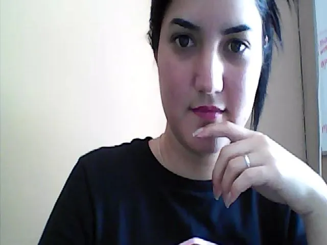 Live sex webcam photo for Sharllotte #263292692