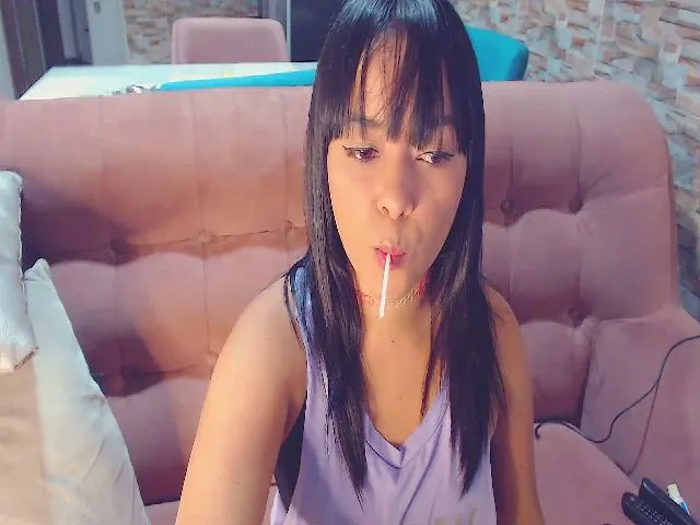 Live sex webcam photo for SalomeFrancoo #263971082