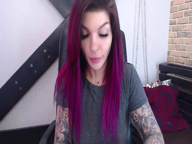 Live sex webcam photo for Lily_jay #252438238