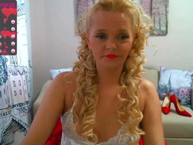 Live sex webcam photo for ChristieRoses #243186374