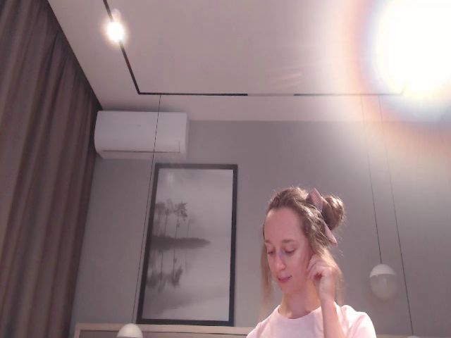 Live sex webcam photo for Innocent_Miss #263835715