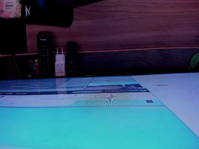 Live sex webcam photo for VictoriaJons5 #261306265