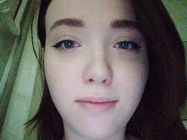 Live sex webcam photo for Ariel006 #241354614