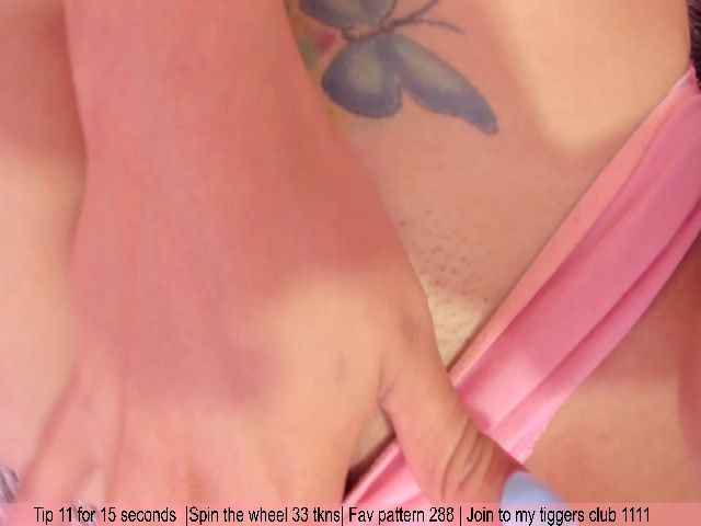 Live sex webcam photo for WhitneyR #262112392