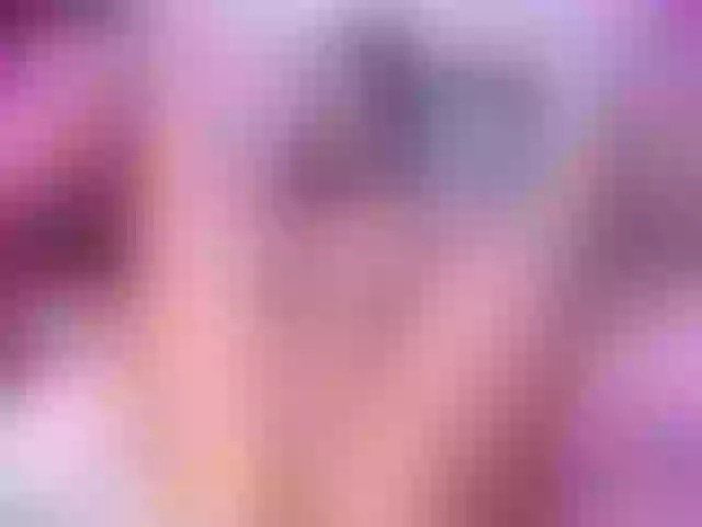 Live sex webcam photo for EmmySweett #254678345