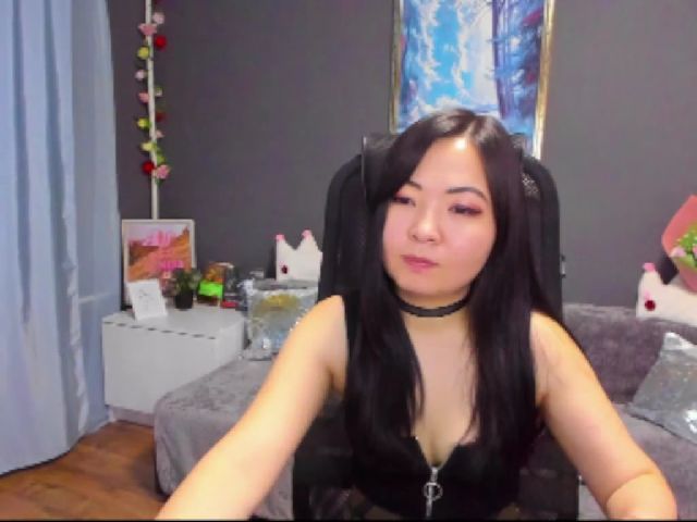 Live sex webcam photo for Queentini #258893101