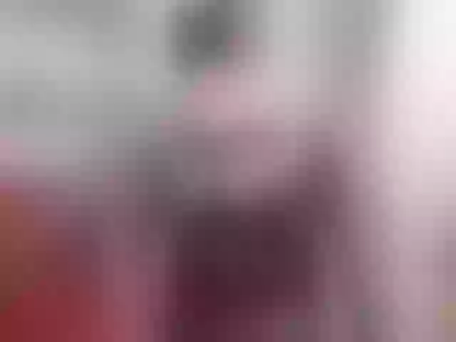 Live sex webcam photo for JullieMilf #259185695