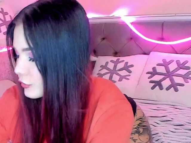 Live sex webcam photo for sweetbutty- #240901241