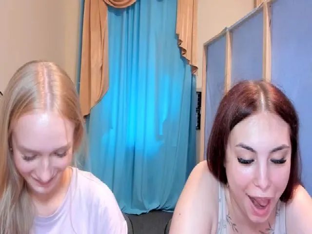 Live sex webcam photo for BeautiAmber #261274066