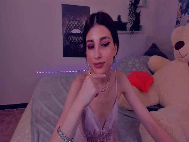 Live sex webcam photo for AnabelAris #256731340