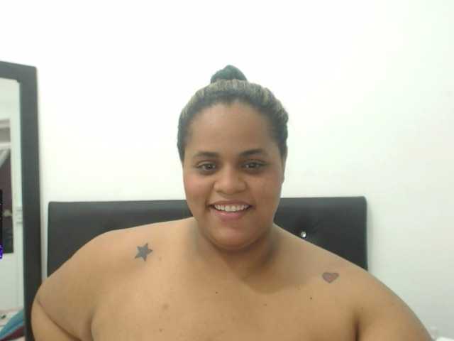 Live sex webcam photo for kimberlyfox10 #241248253