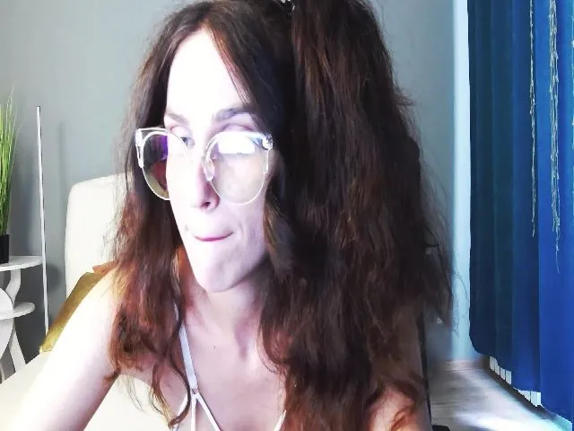 Live sex webcam photo for VictoriaJamy #255323766