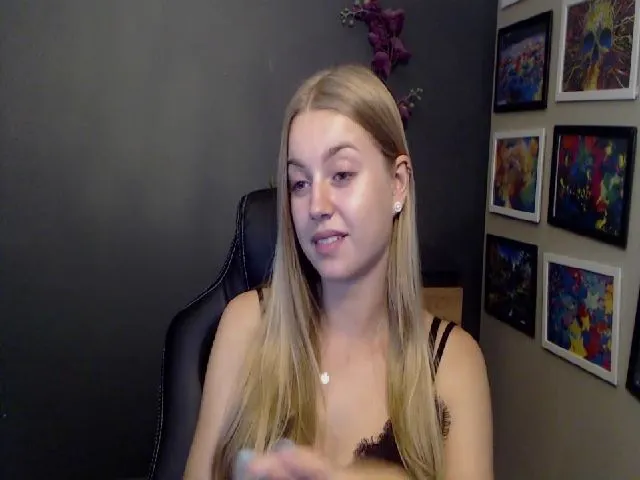 Live sex webcam photo for LUSTerica #252774686