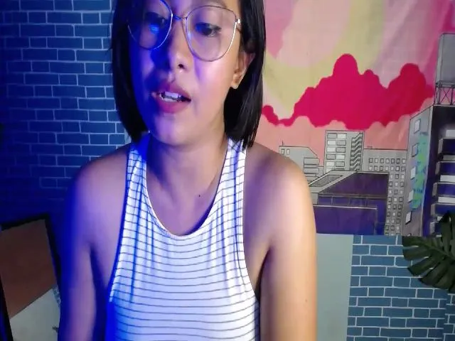 Live sex webcam photo for GoddessShaiya #255256663