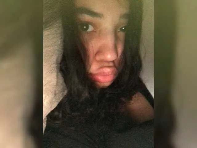 Live sex webcam photo for shagirl #248276044