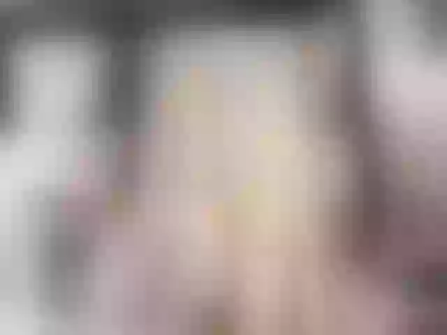 Live sex webcam photo for Elliza717 #254376055