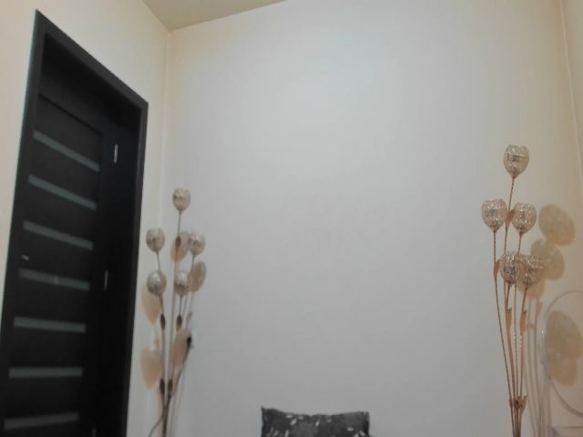 Live sex webcam photo for EndlesssJoy #258385368