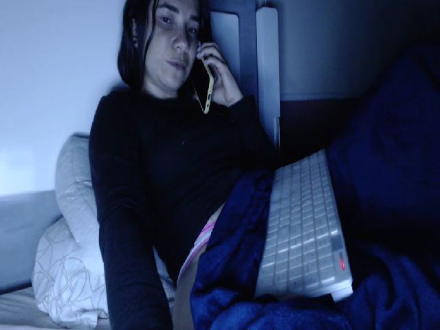 Live sex webcam photo for Joanne7 #254382907