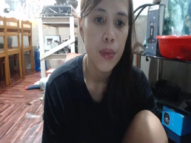 Live sex webcam photo for Beverly_19 #256779965